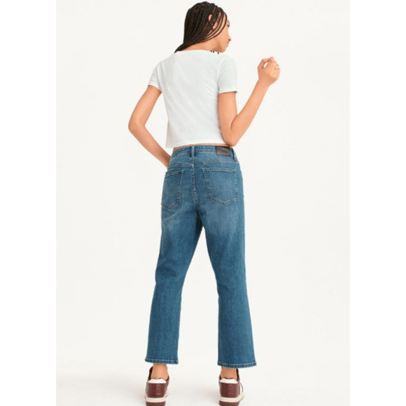 DKNY Women's Halsey Mid Rise Kick Flare Jeans 29/8 Indigo Blue Stretch Denim NWT - Picture 3 of 14